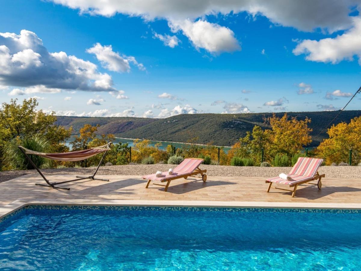 Villa Valente With Pool Labin  Exterior foto